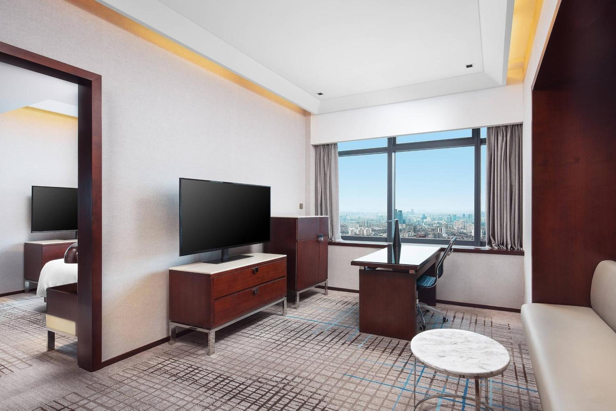 Renaissance Shanghai Zhongshan Park Hotel מראה חיצוני תמונה