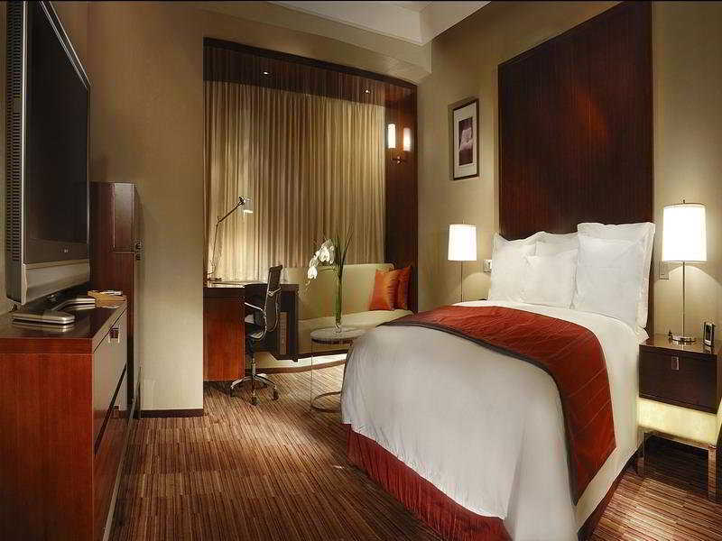 Renaissance Shanghai Zhongshan Park Hotel מראה חיצוני תמונה